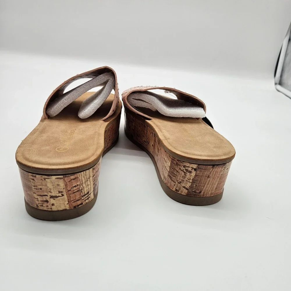 Alexis Bendel Paloma Blush Pink Embellished Platform Wedge Sandals Size 7‎